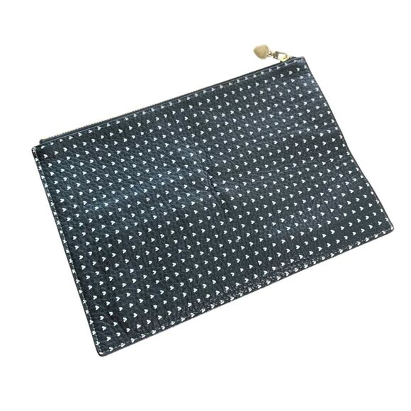 Fossil Leather Heart Print Clutch Pouch Kindle IPAD Unisex Zip Up 8"x11" Black - Picture 1 of 12